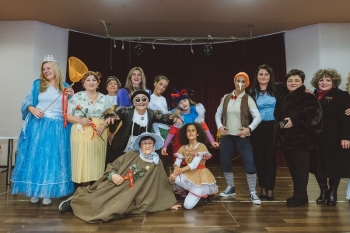 Греко-российское культурное общество дружбы и сотрудничества города Волос дарит радость детям из детского дома