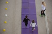 Развитие молодого спортсмена в парке Центра культуры Фонда Ставроса Ниархоса в Афинах